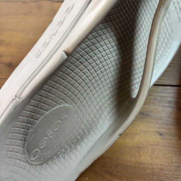 OOFOS OOmega OOlala Comfort Flip Flops Women's Size 7 Tan Nomad Thong - Picture 9 of 9